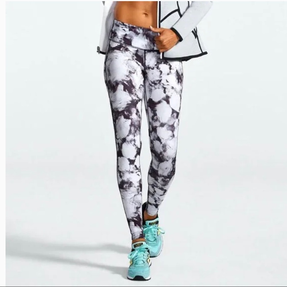 Athleta Floral Crush Chaturanga Leggings. Size S